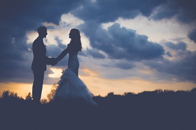 ヴァンゆんの結婚は本当?付き合ってる噂はデマ&本当のビジネス関係について迫る!
