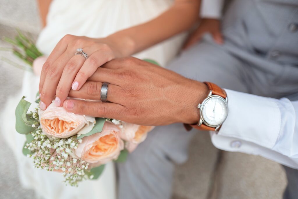 【動画】坂手淳史の嫁はどんな人?結婚した時期や子供エピソードも!
